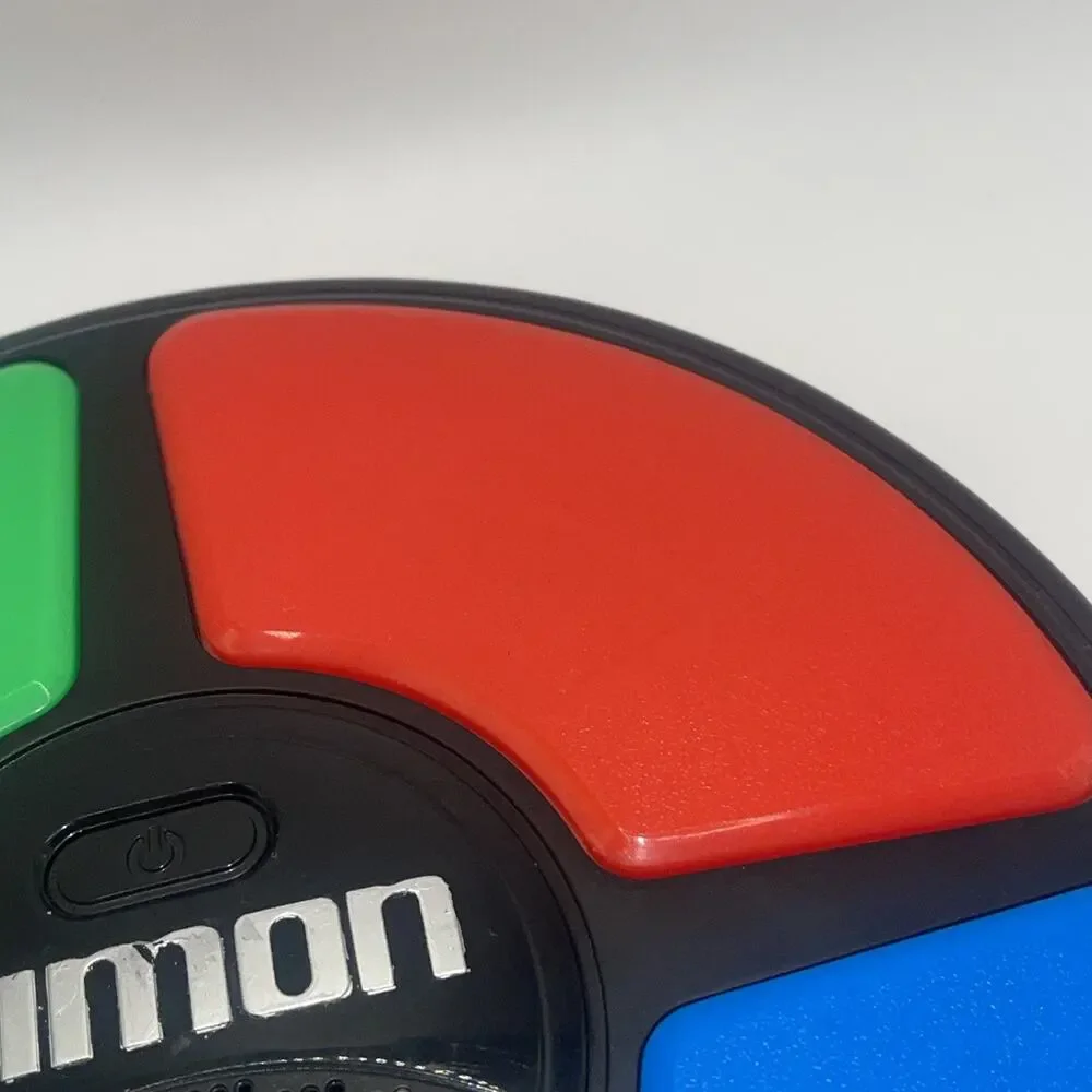 Simon Says Memory Electronic Board Game #1897 - Tested & Working perfectly- 2013